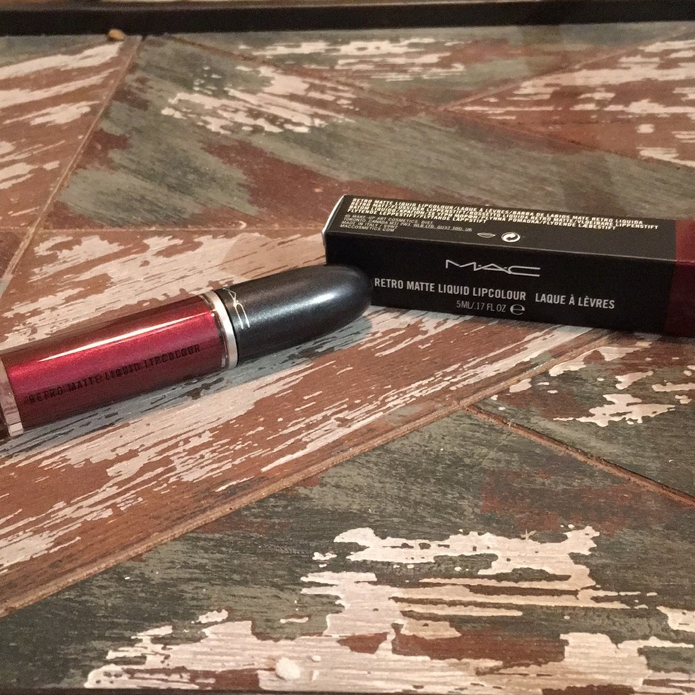 MAC COSMETICS RETRO MATTE LIQUID LIPCOLOUR